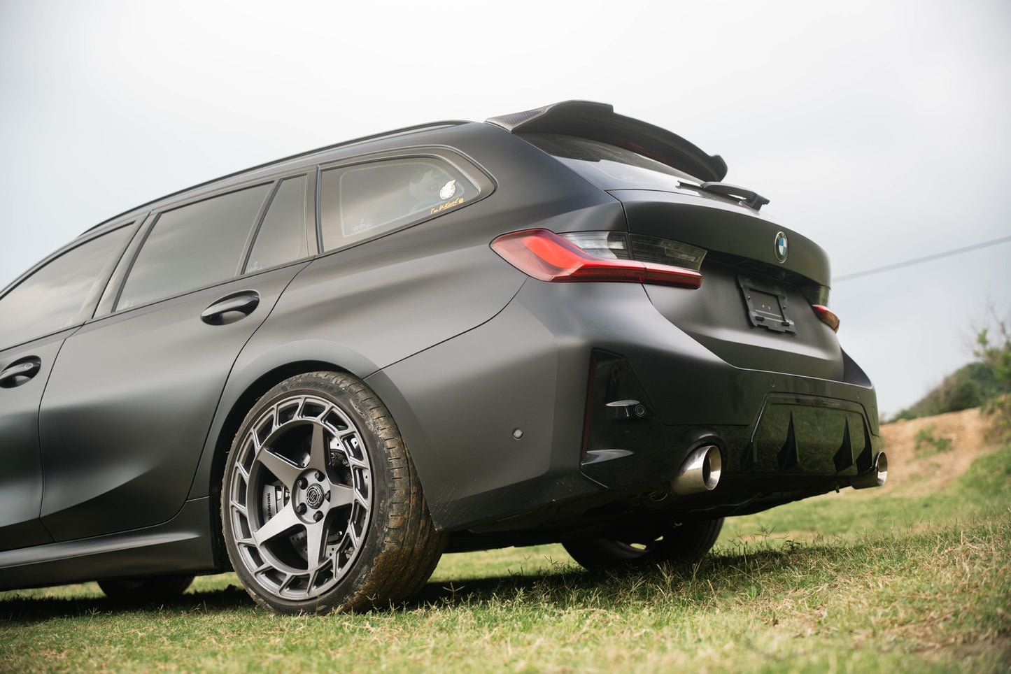 URBN Series UB-11 | BMW G21 330I