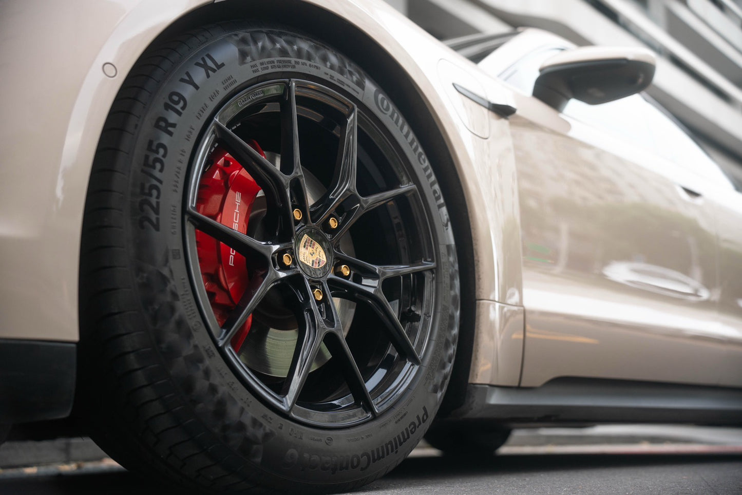 Silver-Arrow Series SA-13 | Porsche Taycan 4S