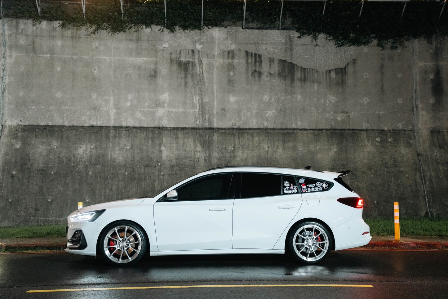Silver-Arrow Series SA-07 | Ford Focus Wagon ST